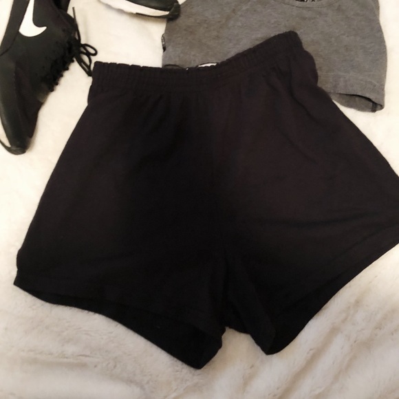 BLACK SOFFE SHORTS - Picture 3 of 3